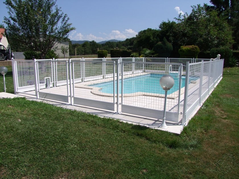 protection entourage piscine